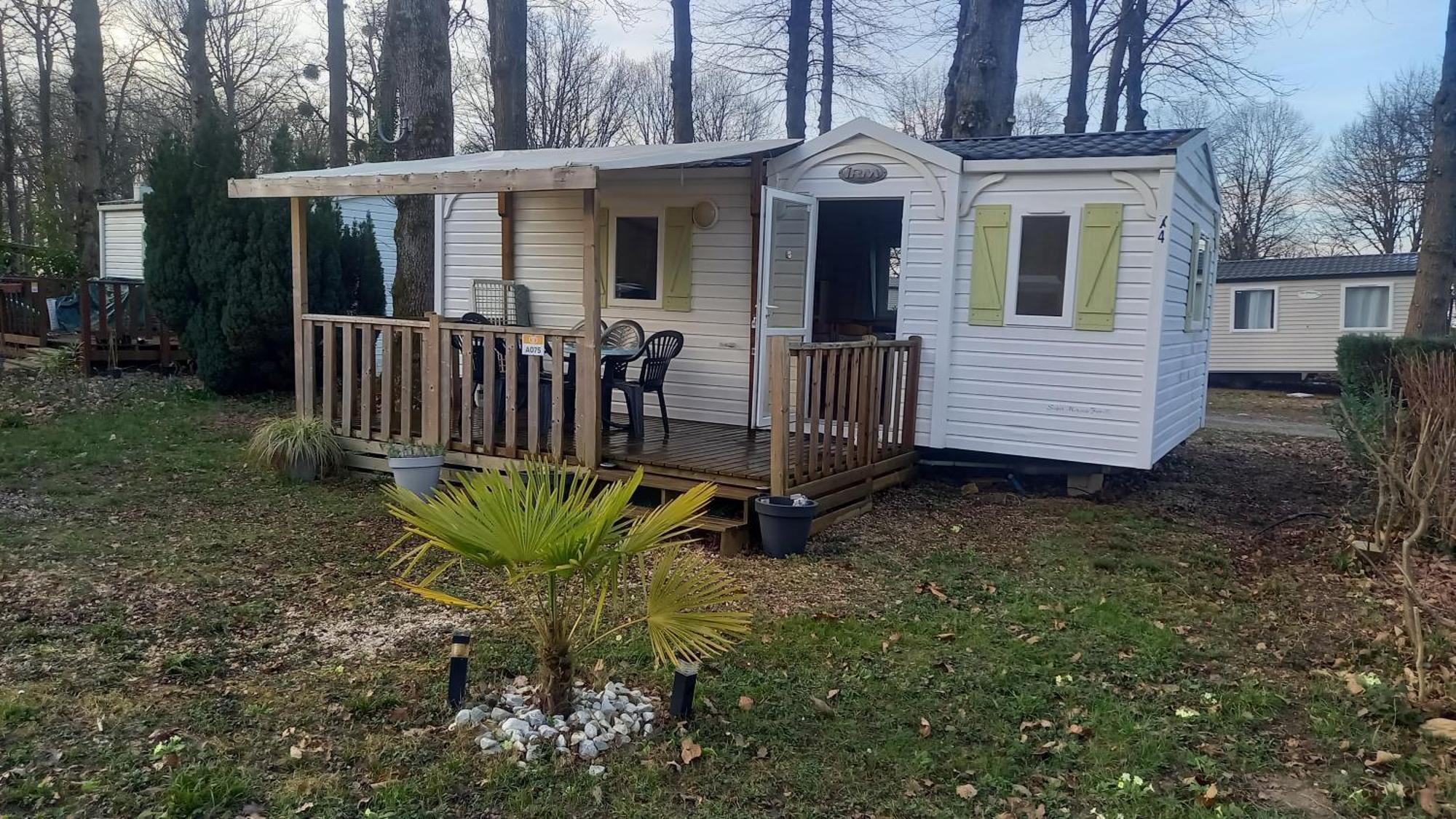 Location Mobil-Home Le Parc Des Roches Saint-Chéron Exterior photo